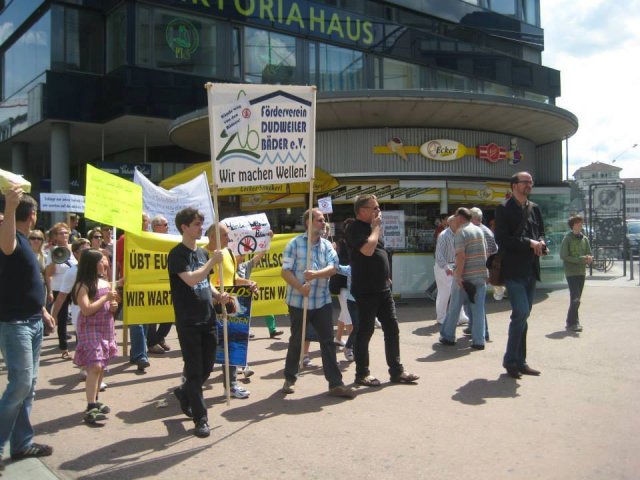 02. Juli 2013 Demo und Stadtratsitzung
